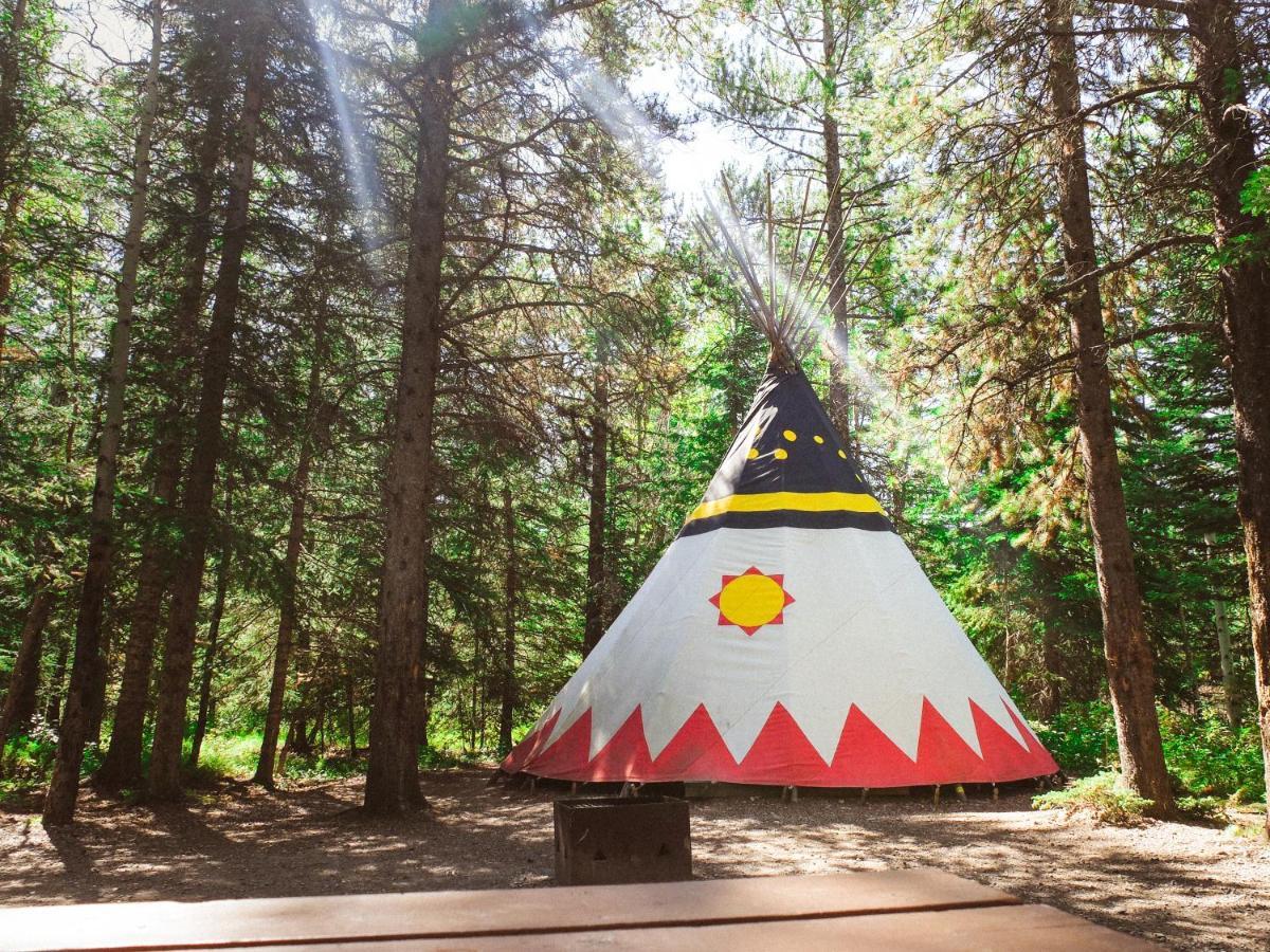 Sundance By Basecamp Hotel Kananaskis ภายนอก รูปภาพ