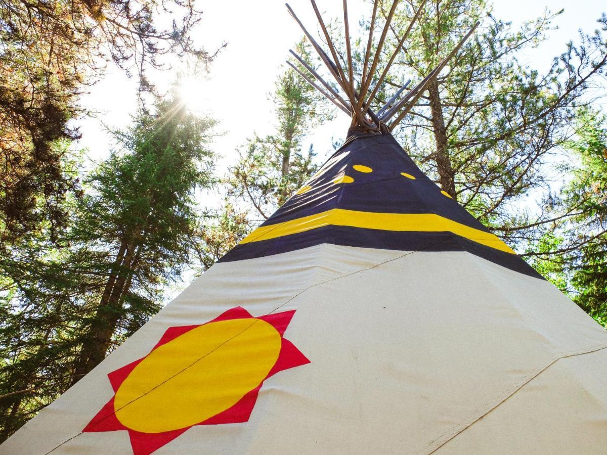Sundance By Basecamp Hotel Kananaskis ภายนอก รูปภาพ