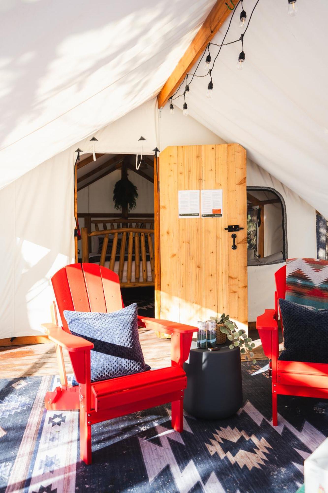 Sundance By Basecamp Hotel Kananaskis ภายนอก รูปภาพ